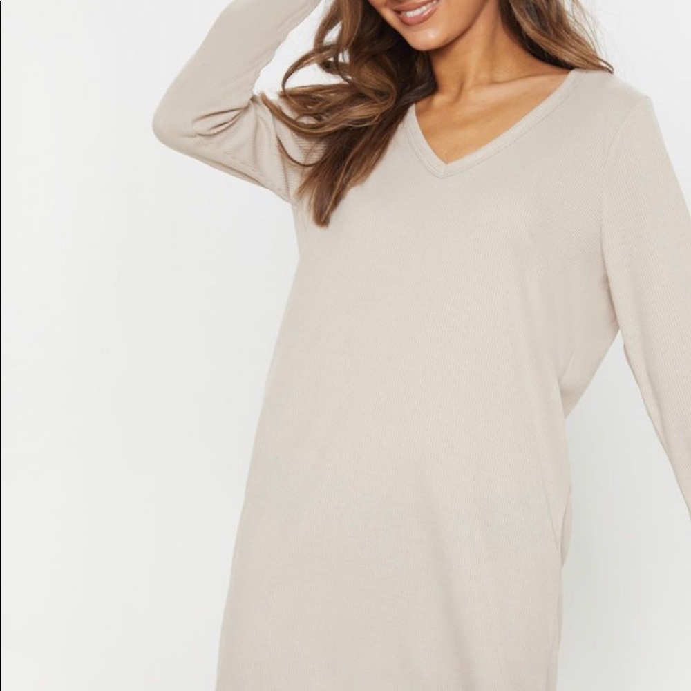 PrettyLittleThing • Sand V-Neck Ribbed Dress